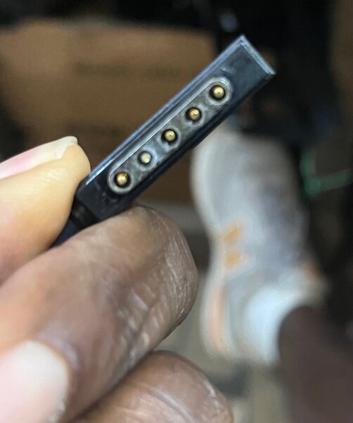 Microsoft Chargeur Microsoft Surface Pro 2 / 12V  3.6 A