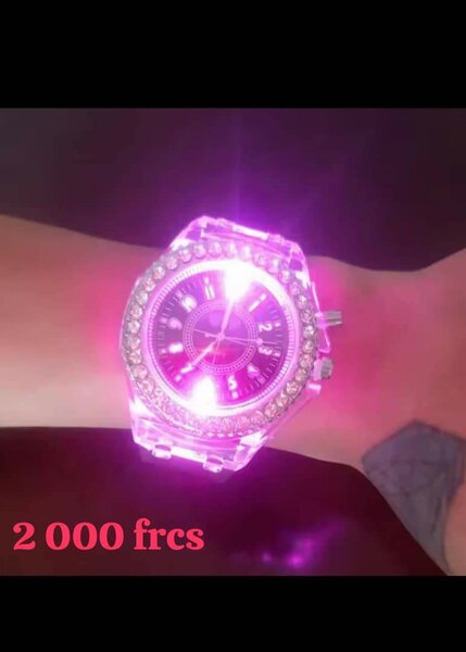 Montre LED Étincelante