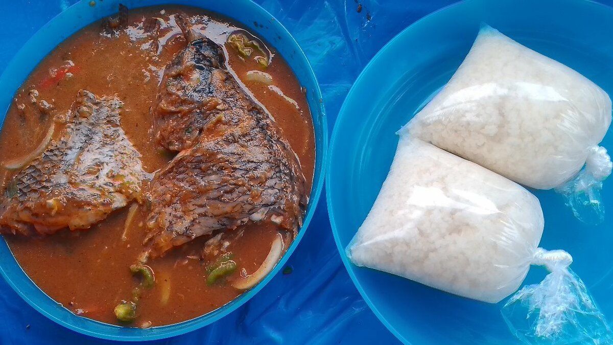 Poisson en sauce épicée