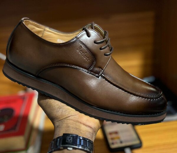 Chaussures derby en cuir élégantes