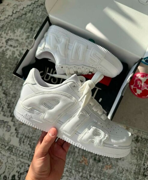 NIKE AIRFORCE CLASSIC