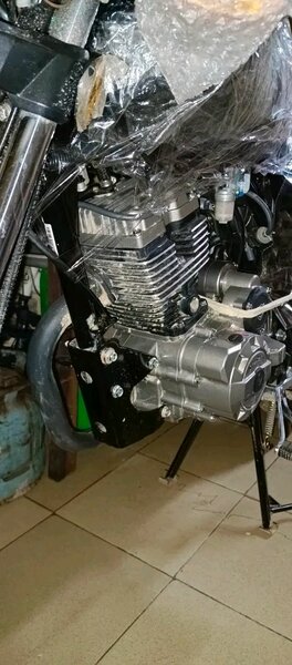 Moto tout-terrain robuste