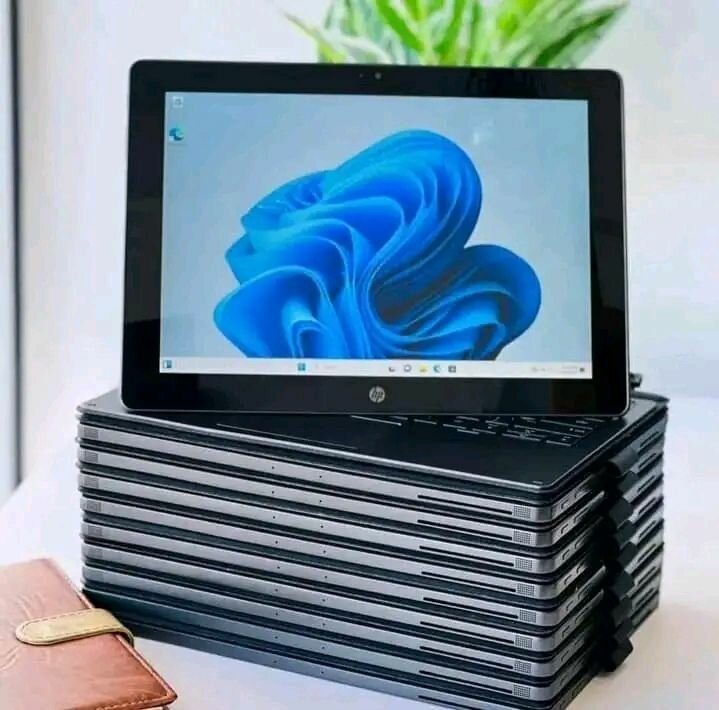 HP ELITE  PRO X2 612 G2 CORE i7