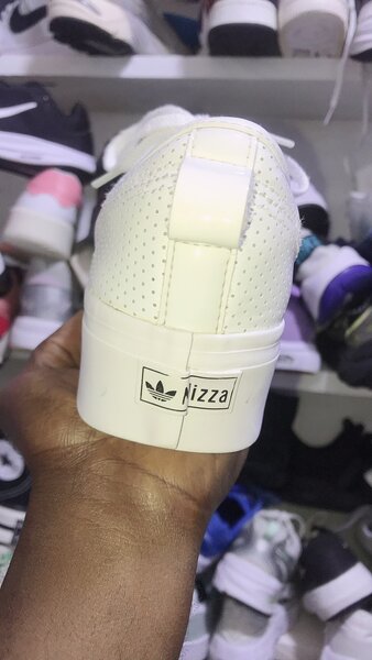 Baskets Nizza blanches tendance