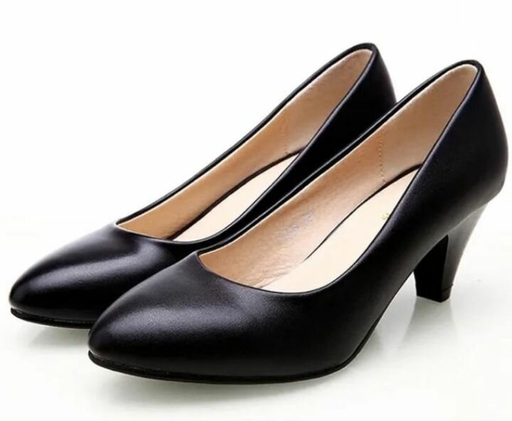 Women's cute short heels black