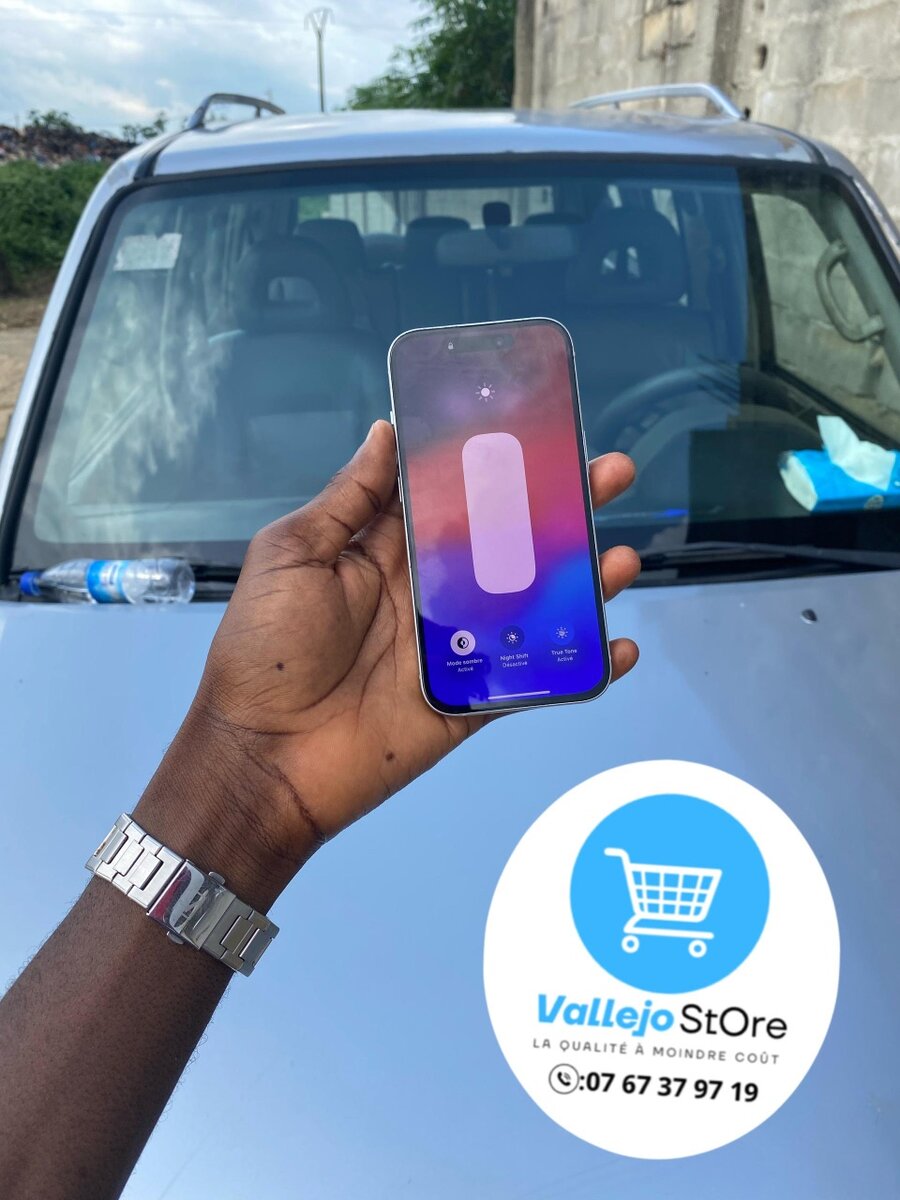 iPhone 15 simple 128GB