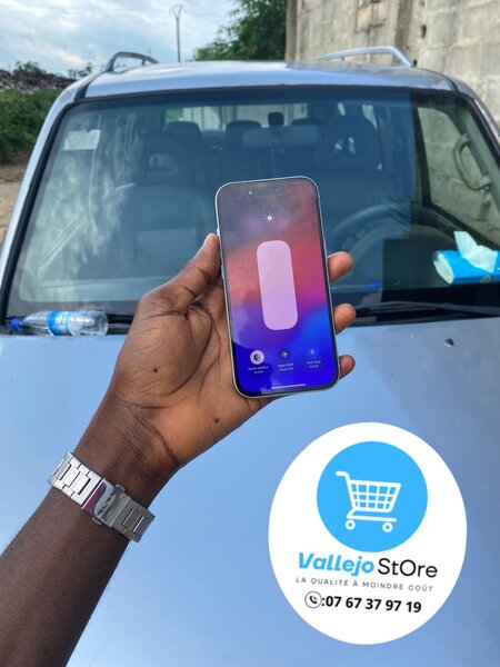 iPhone 15 simple 128GB