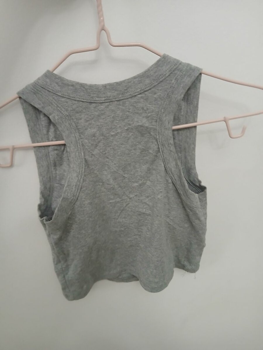 Débardeur gris élégant