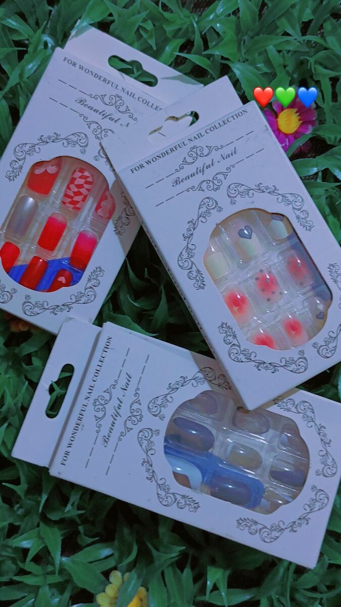 Ongles Prêts à Poser Élégants