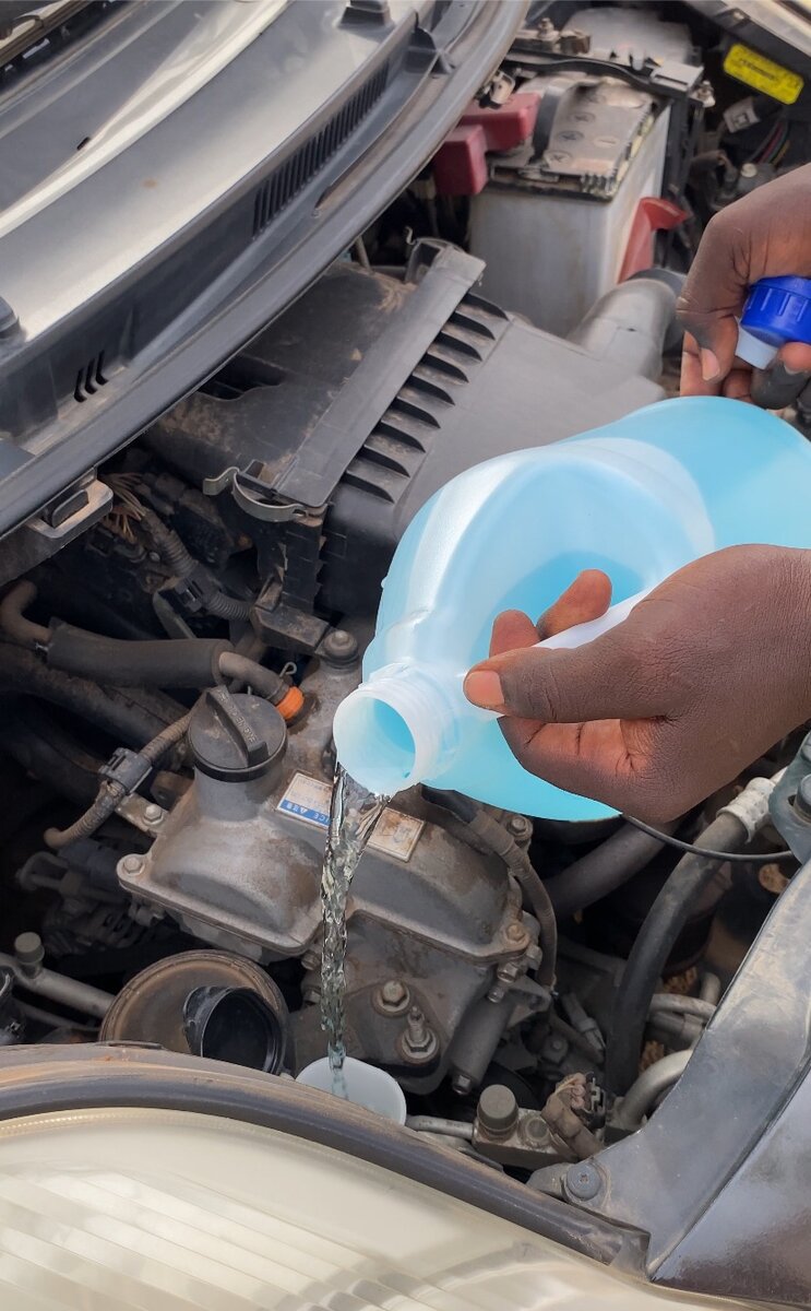 V6 Windshield washer