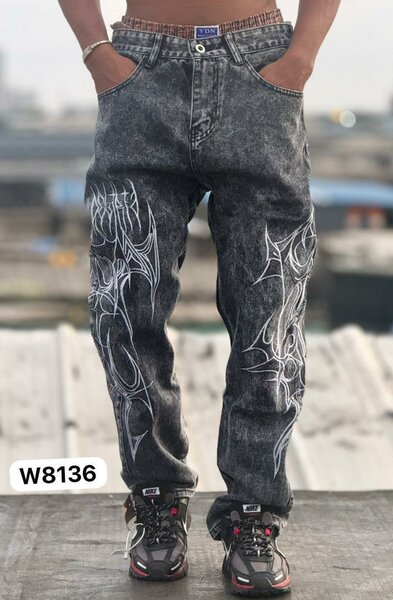 Jeans tendance déchirés homme