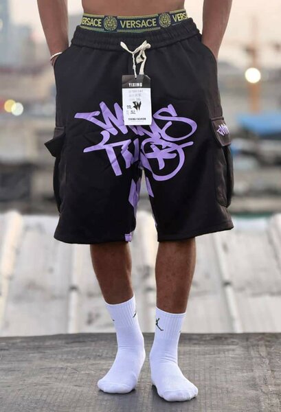 Shorts cargo graffiti style