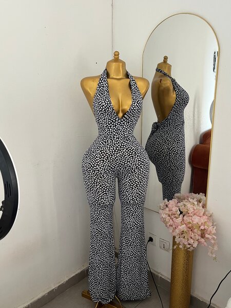 Combinaison dos nu élégante