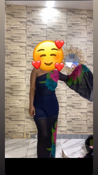 Robe élégante florale