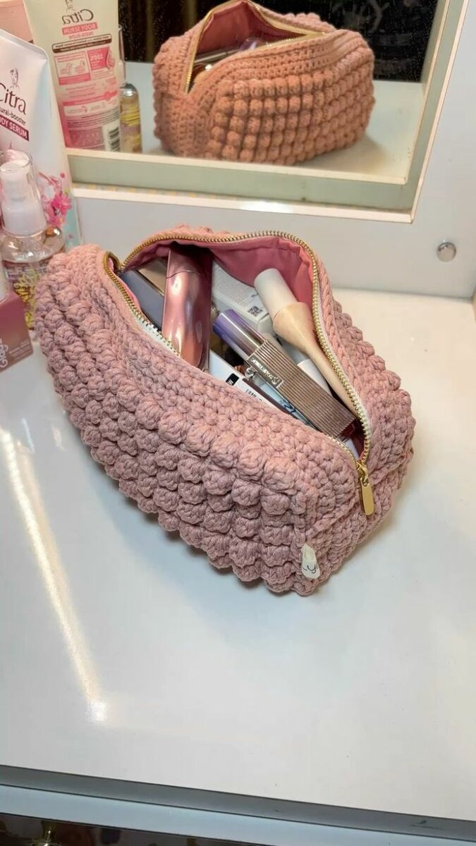 Trousse en crochet