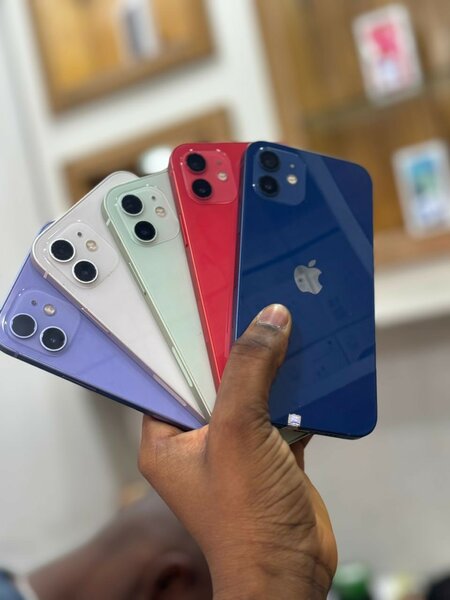 iPhone 12