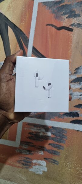 AirPods 3