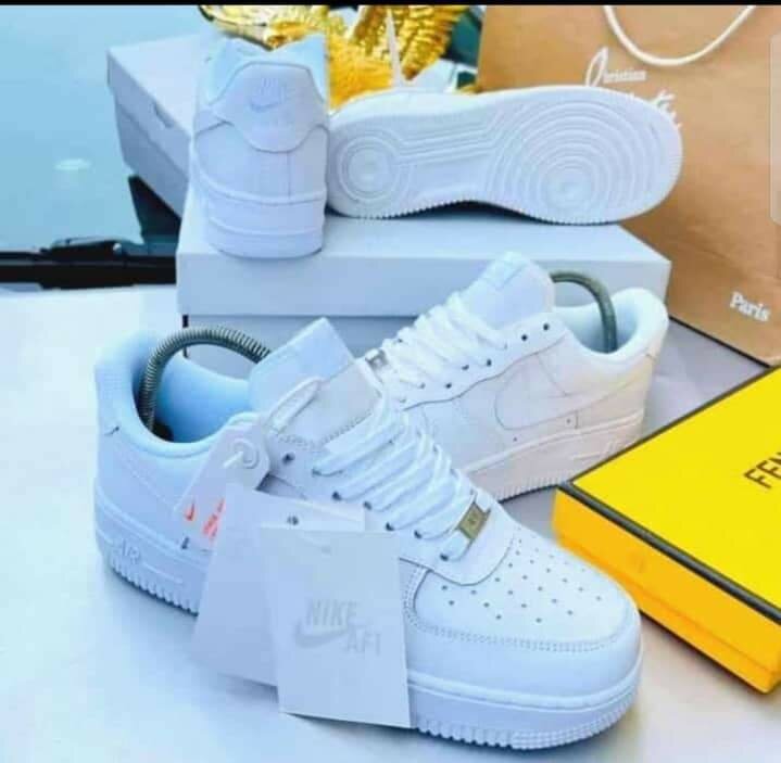 Sneakers for both sex