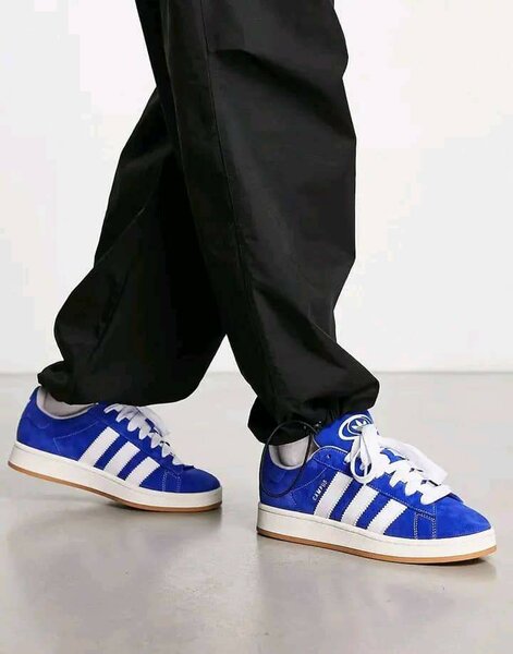 Adidas campus