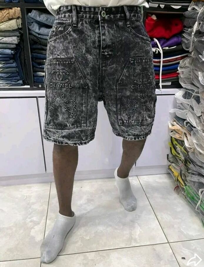 Shorts en denim noir stylé