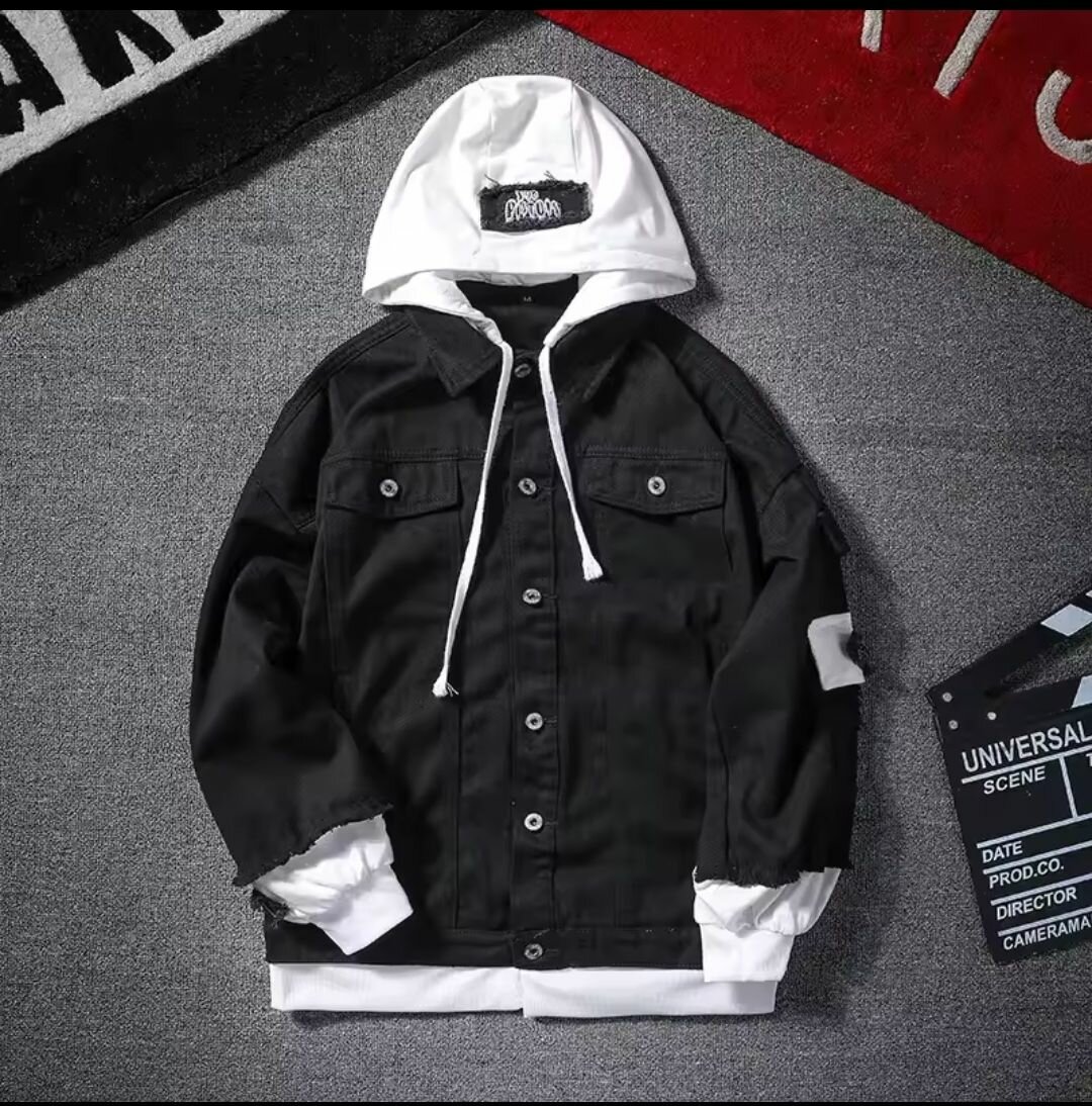 Veste en Jeans a Capuche