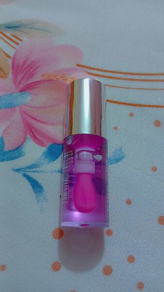 Gloss à lèvres scintillant