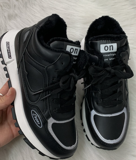 утепленные кроссовки