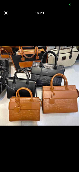 Sac à main croco élégant