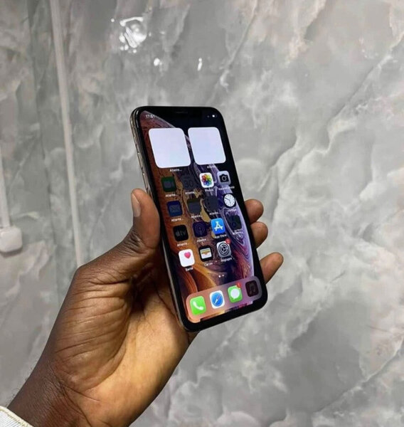 iPhone Xs64Go - Argent