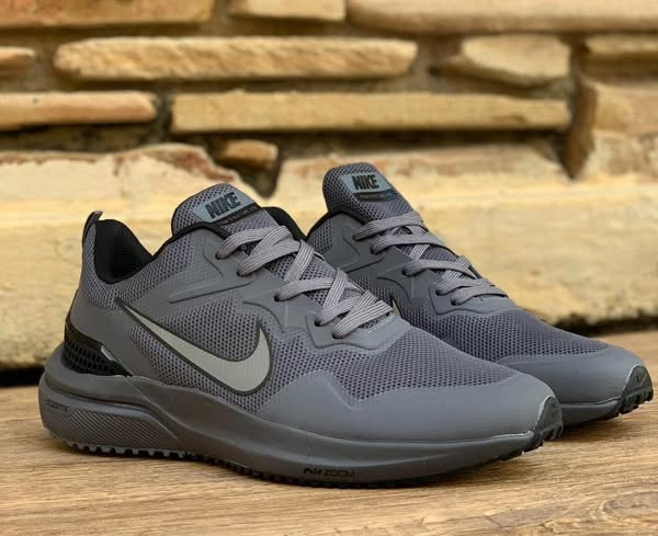 NIKE ZOOM