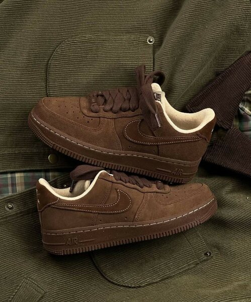 NIKE AIRFORCE ALL BROWN