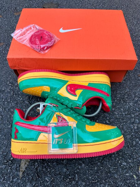 Chaussures colorées tendance