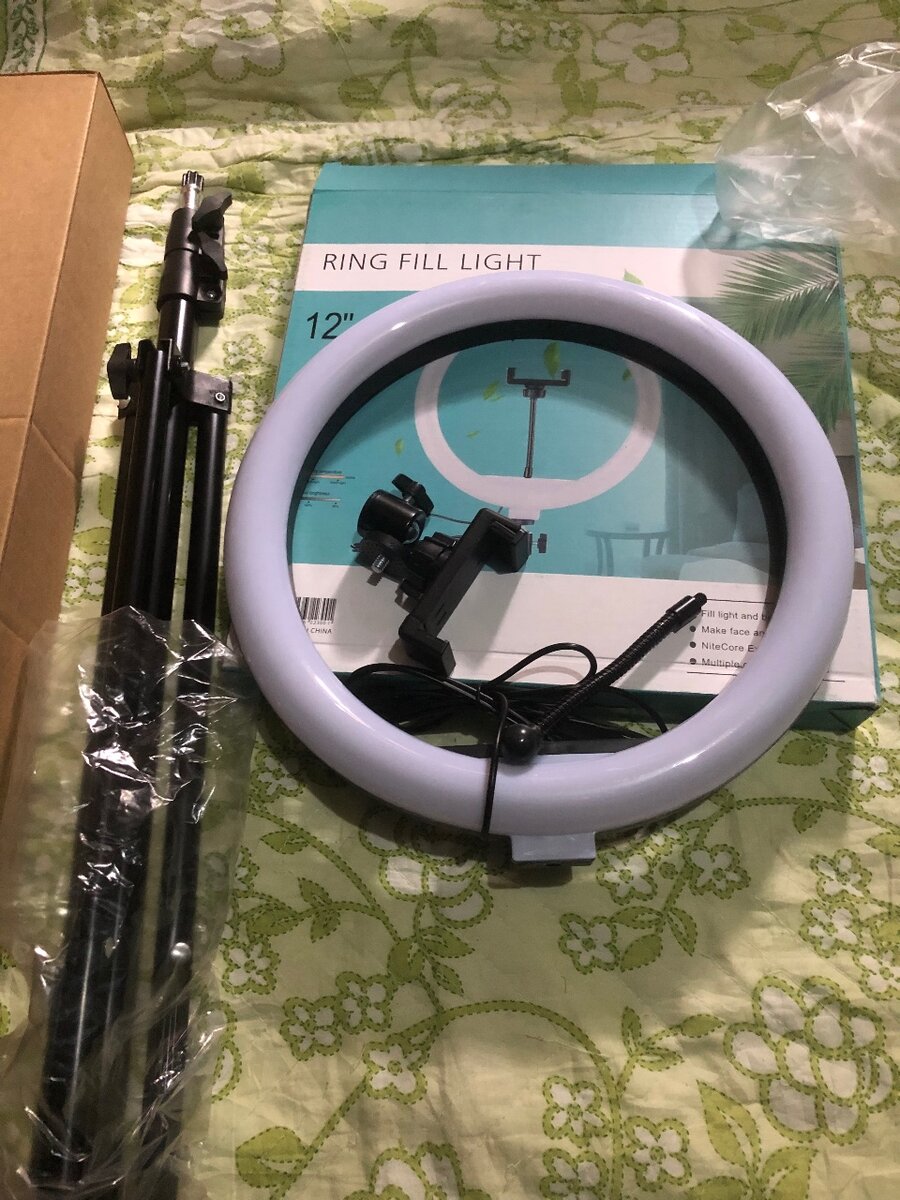 12 inches ringlight with tripod