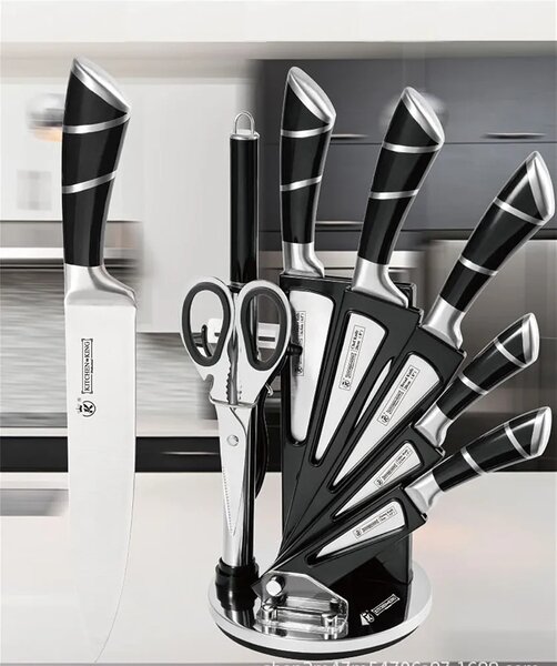 Ensemble de couteaux 8 pièces.