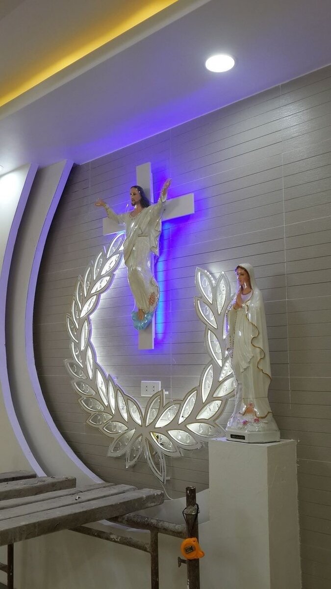 Robe religieuse noire élégante