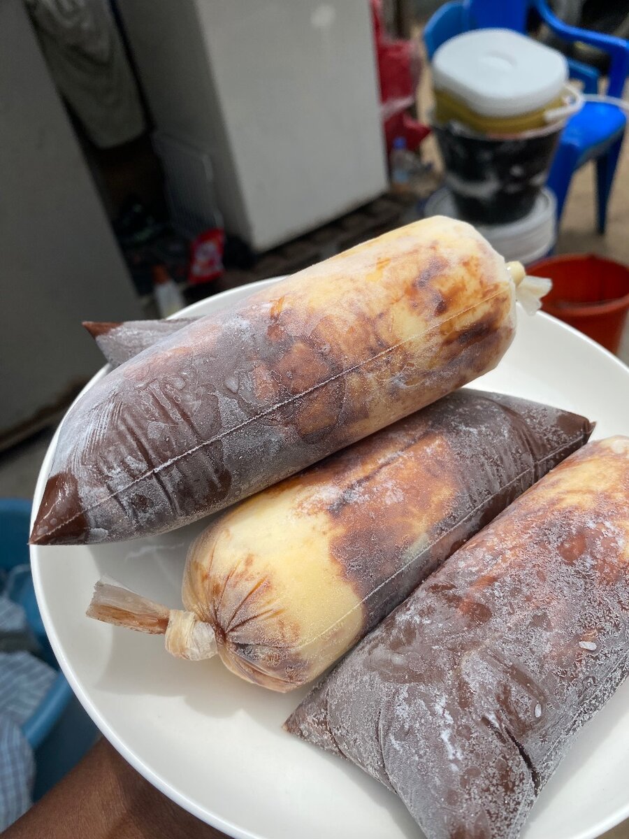 Glace au fruit exotique