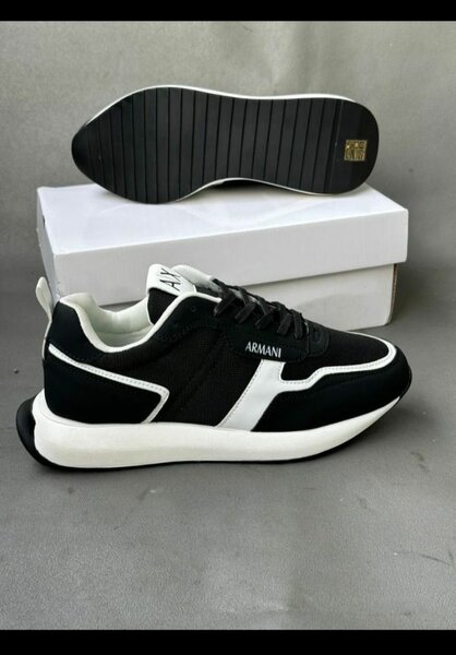 Baskets Armani élégantes