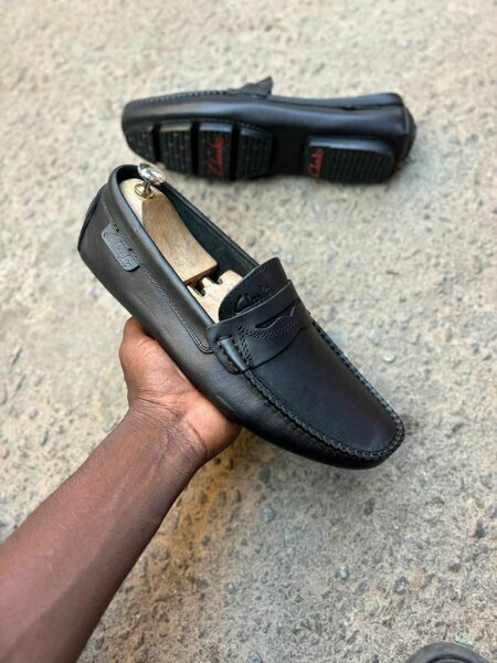 Mocassins cuir noir brodé homme 40-45