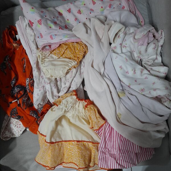 Lot de vêtements pour bébé