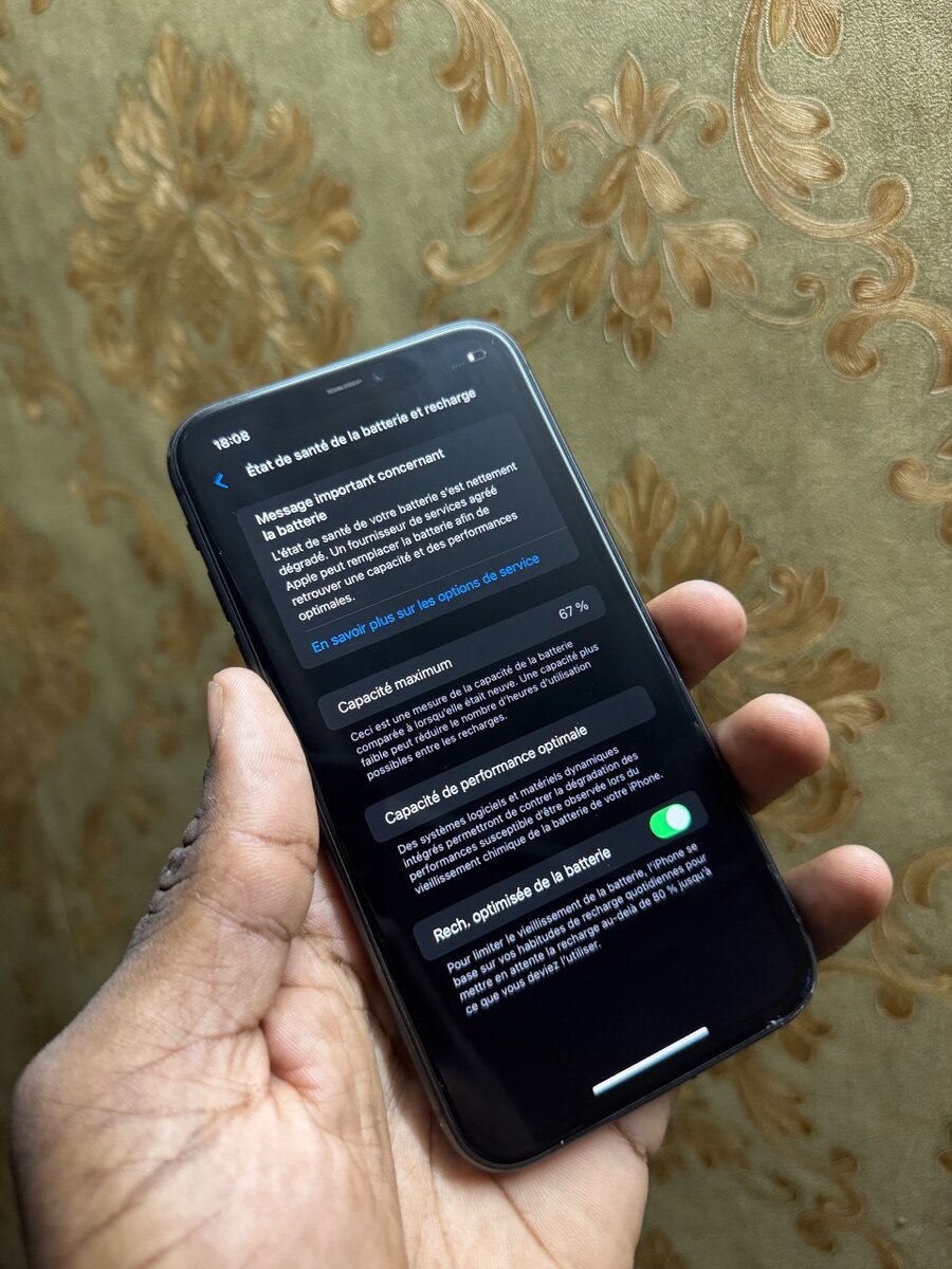 iPhone 11 64Giga second main