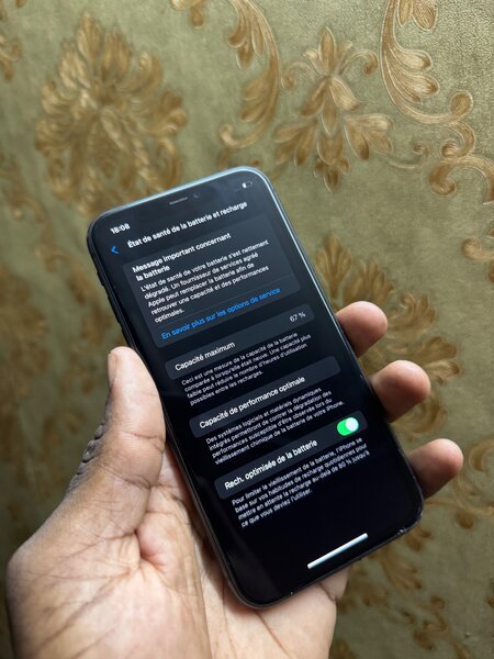 iPhone 11 64Giga second main