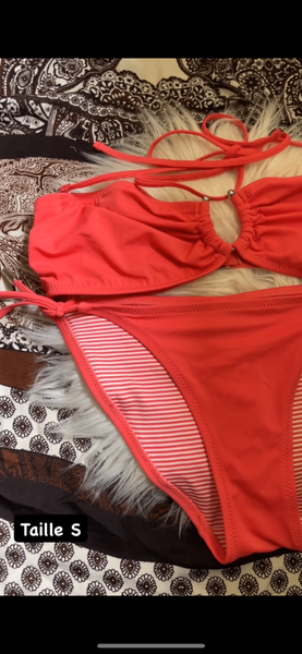 Bikini féminin rouge taille S