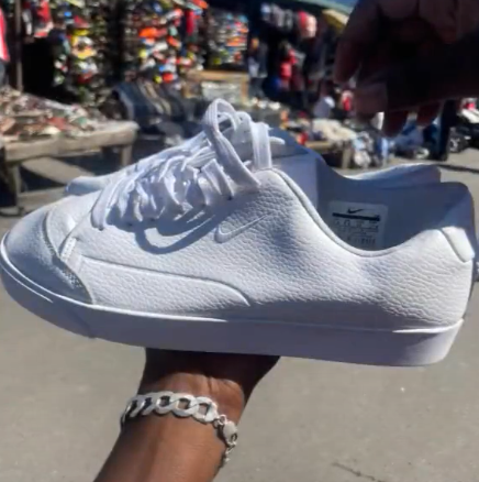 Men's White Nike Sneakers size 8.5