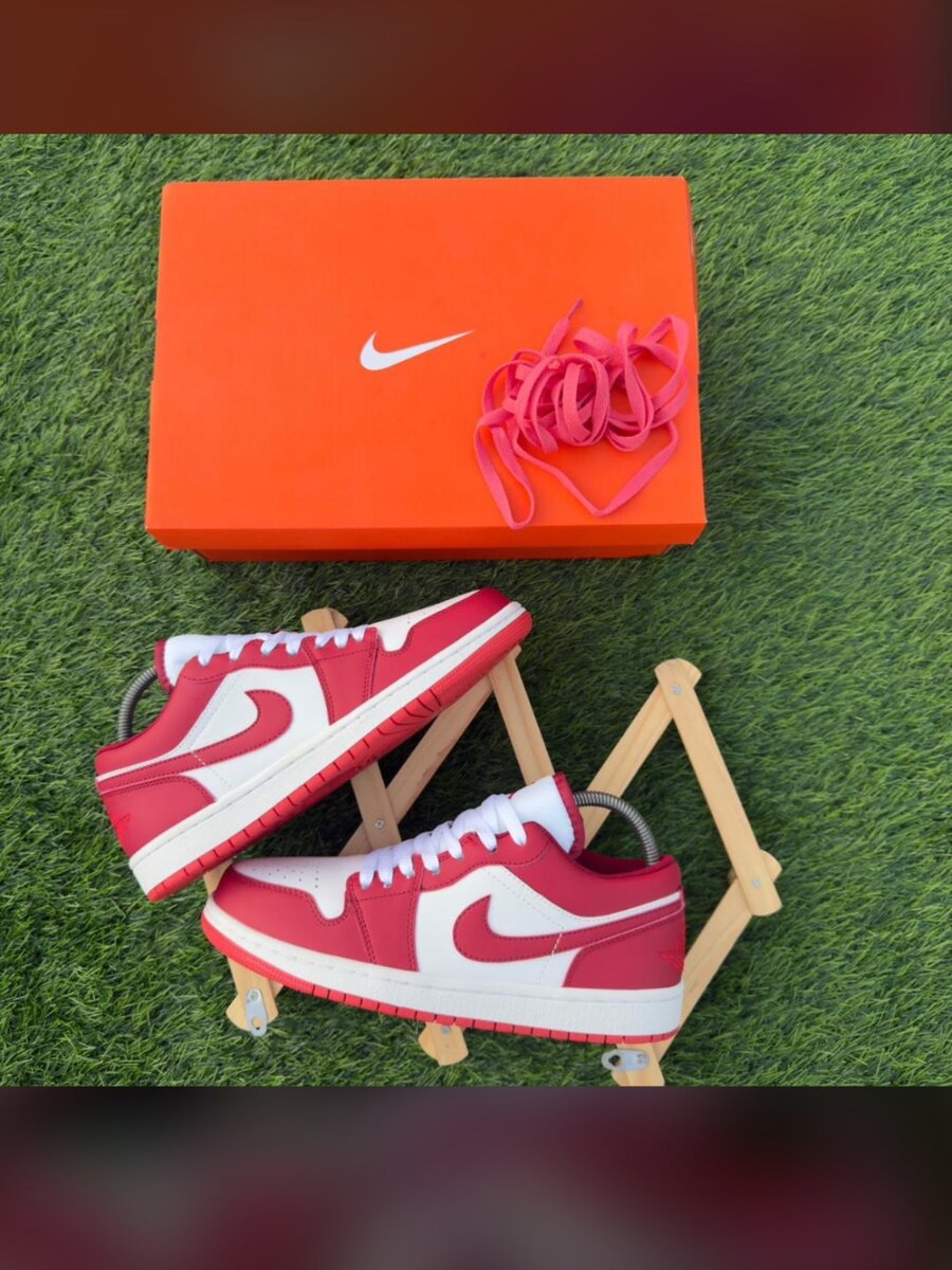 Chaussures de sport Nike colorées