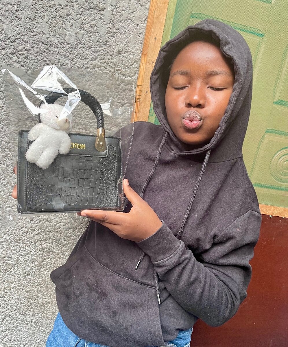 Sac à main en cuir avec ours