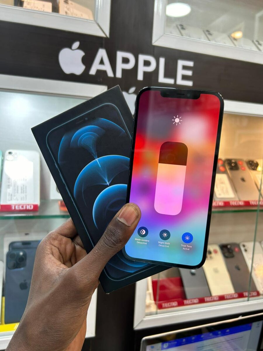 12 Pro Max 128go juste une semaine utilisation