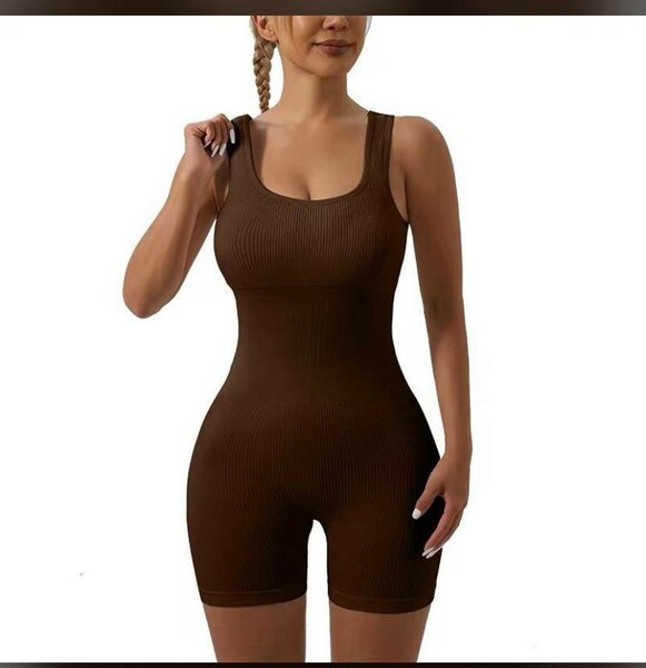 Combinaison moulante femme
