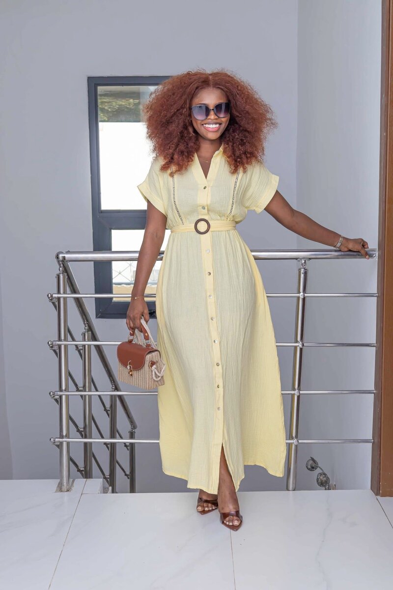 Robe Maxi Boutonnée Élégante