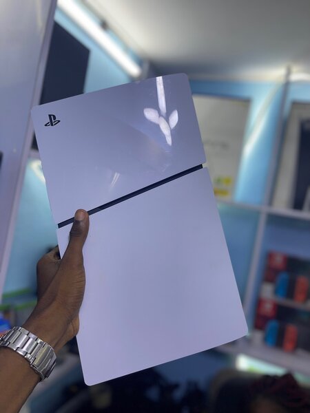 Ps5 slim 8jeux