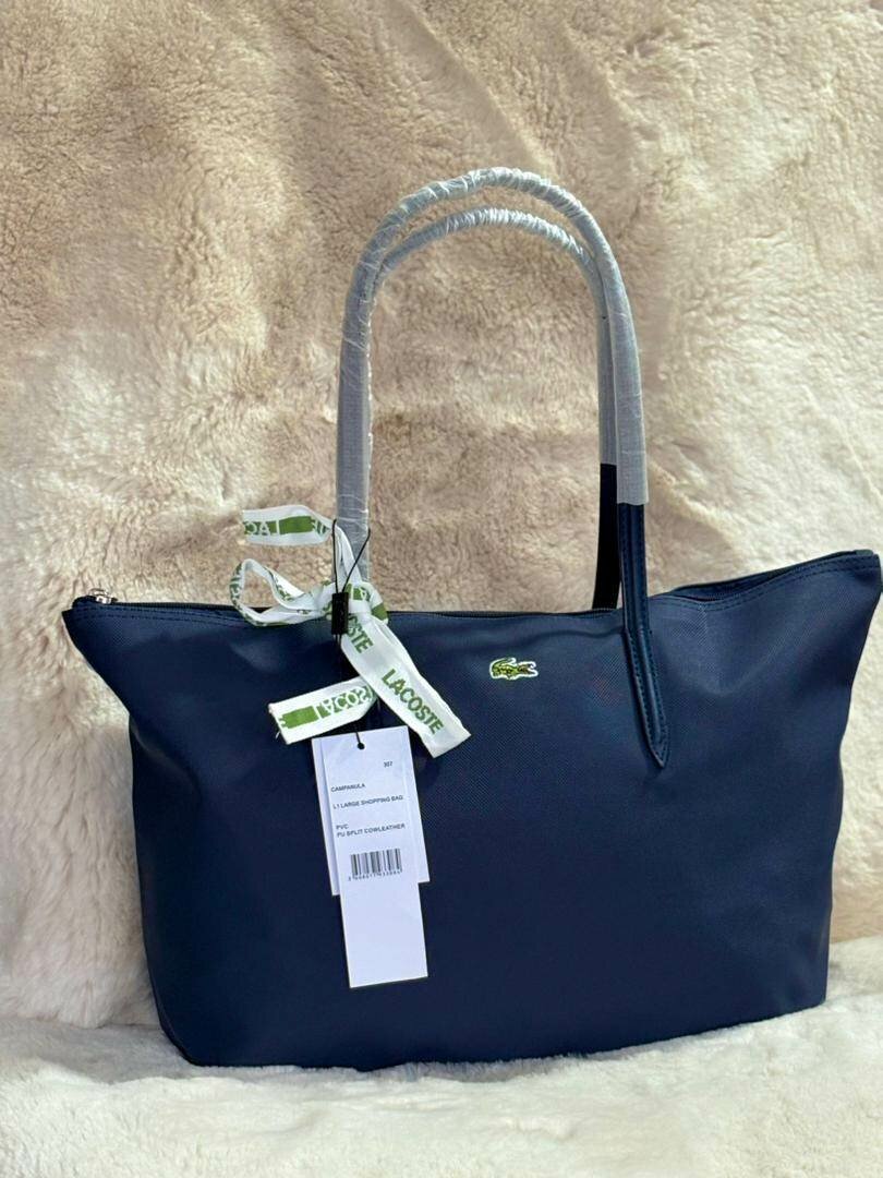 Sac à main élégant Lacoste